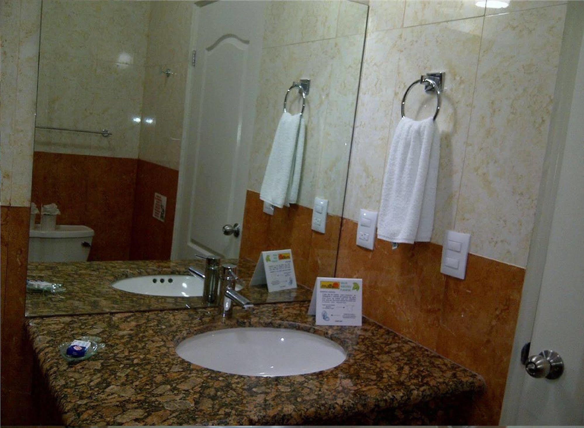 Hotel Isleno Isla Mujeres Dış mekan fotoğraf